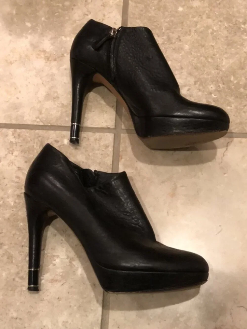 Vintage Christian Dior 100% leather stiletto platform zip up ankle bootie heel
